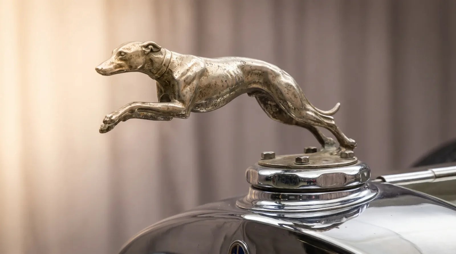 Hood Ornaments & Radiator Mascots