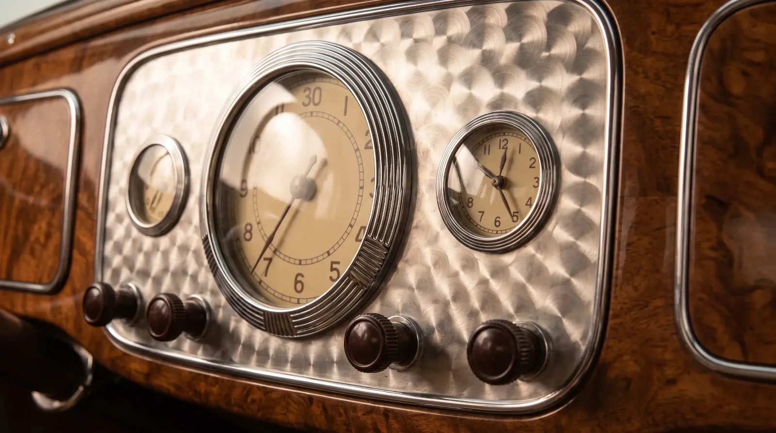Art Deco Dashboards