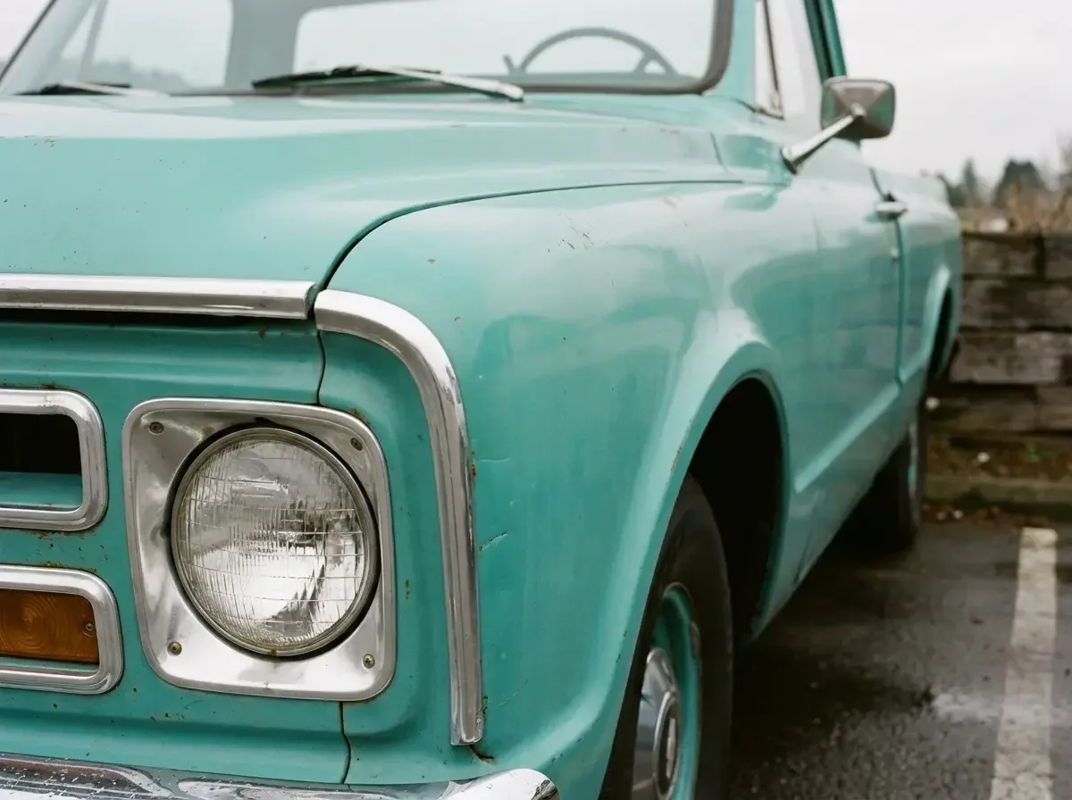 1967 Chevrolet C10 -- smooth front fender with no side marker light