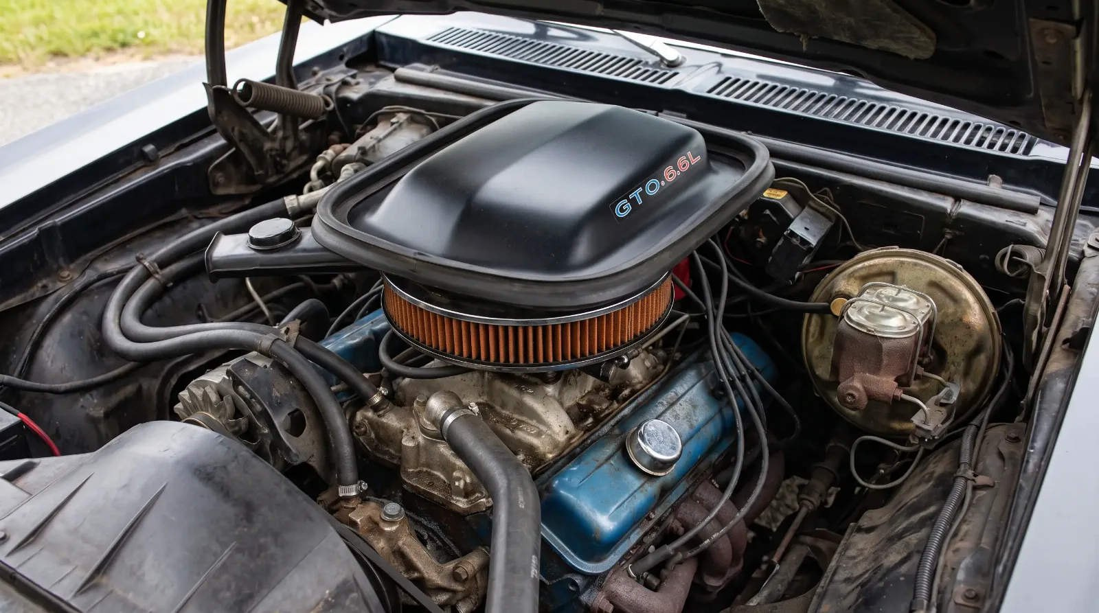 1974 GTO Shaker hood scoop engine bay detail