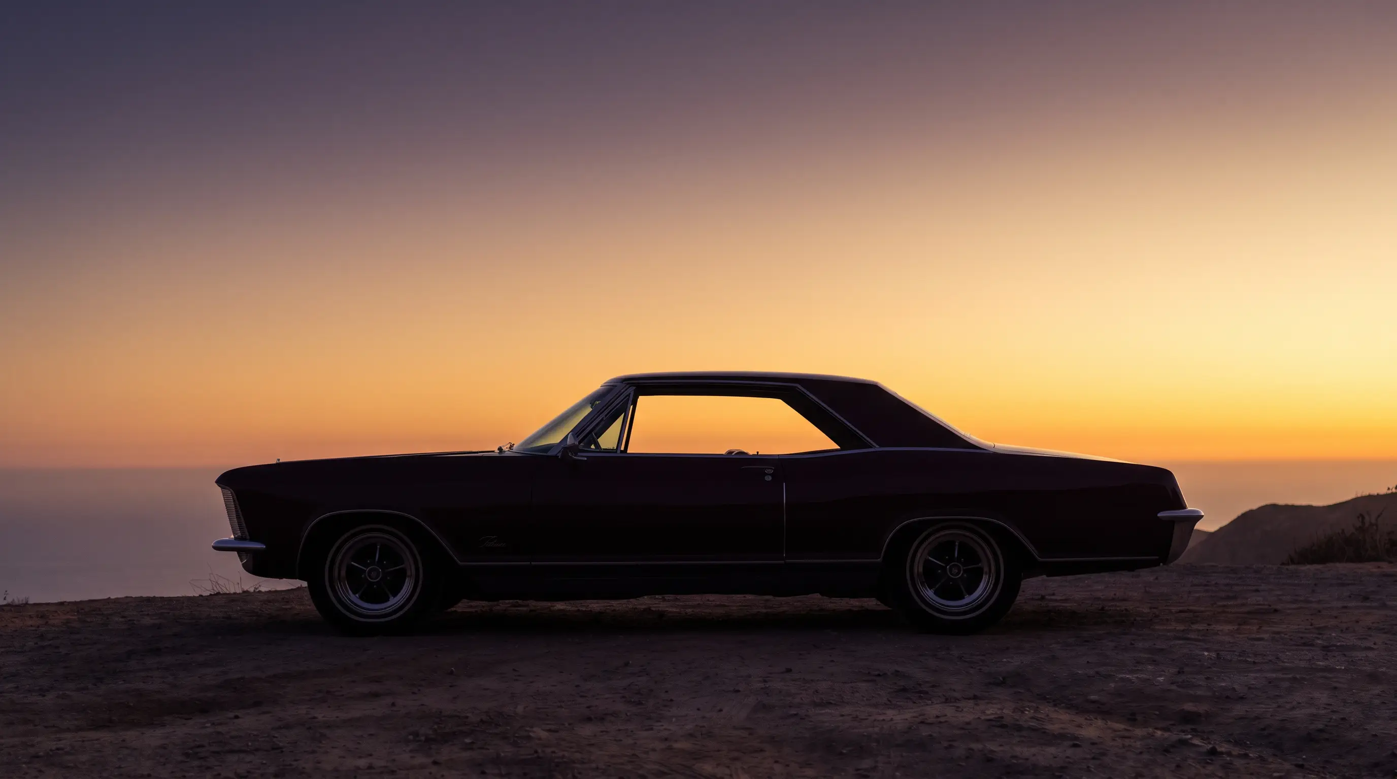 The Pillarless Silhouette That Defined the 1965 Riviera