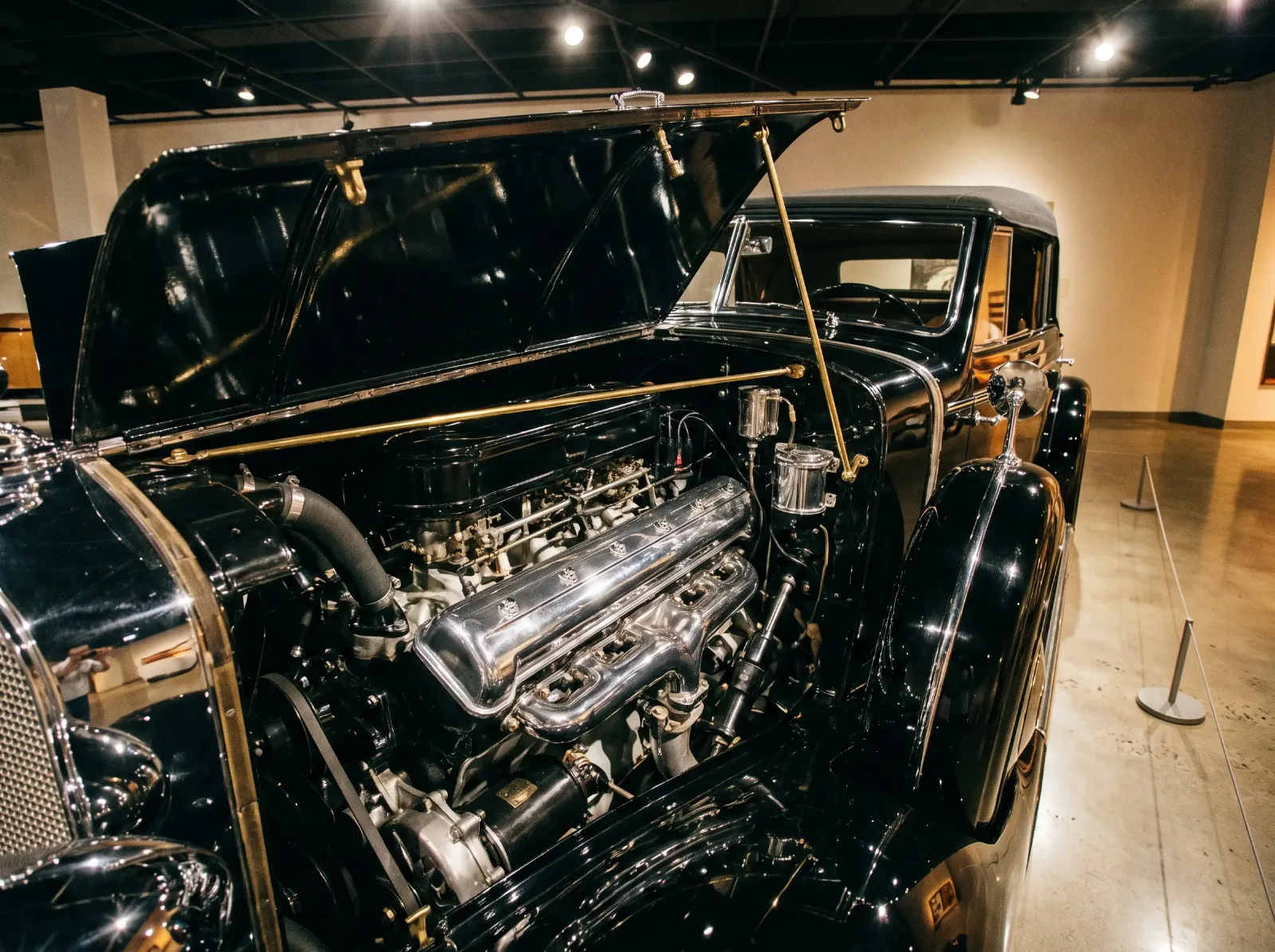 1930s Cadillac V16 engine bay detail