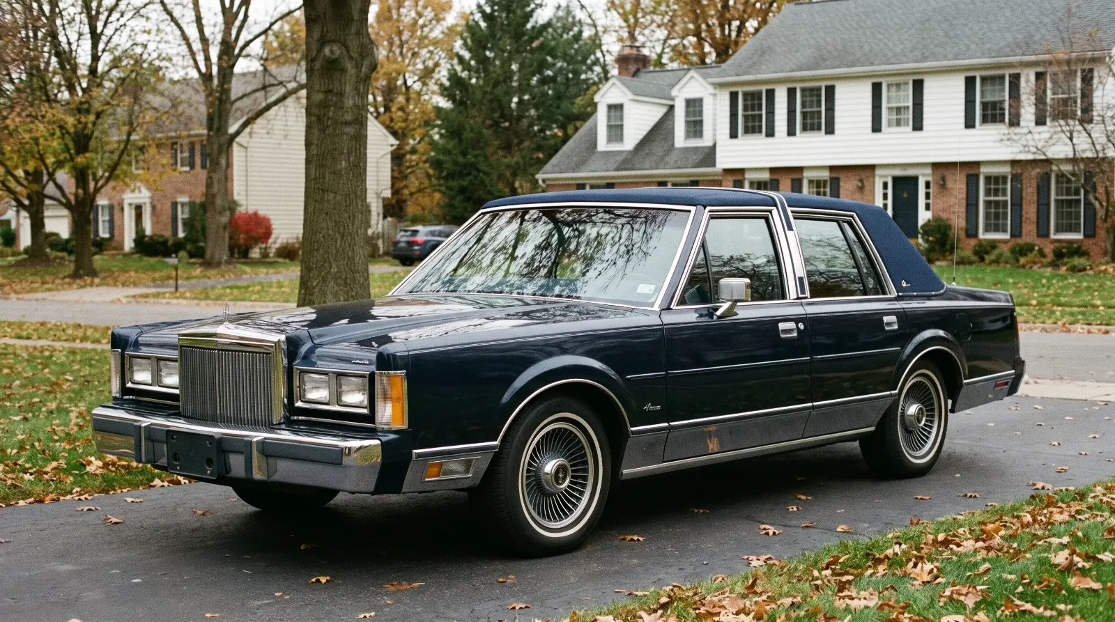 1980s Lincoln Town Car luxury sedan