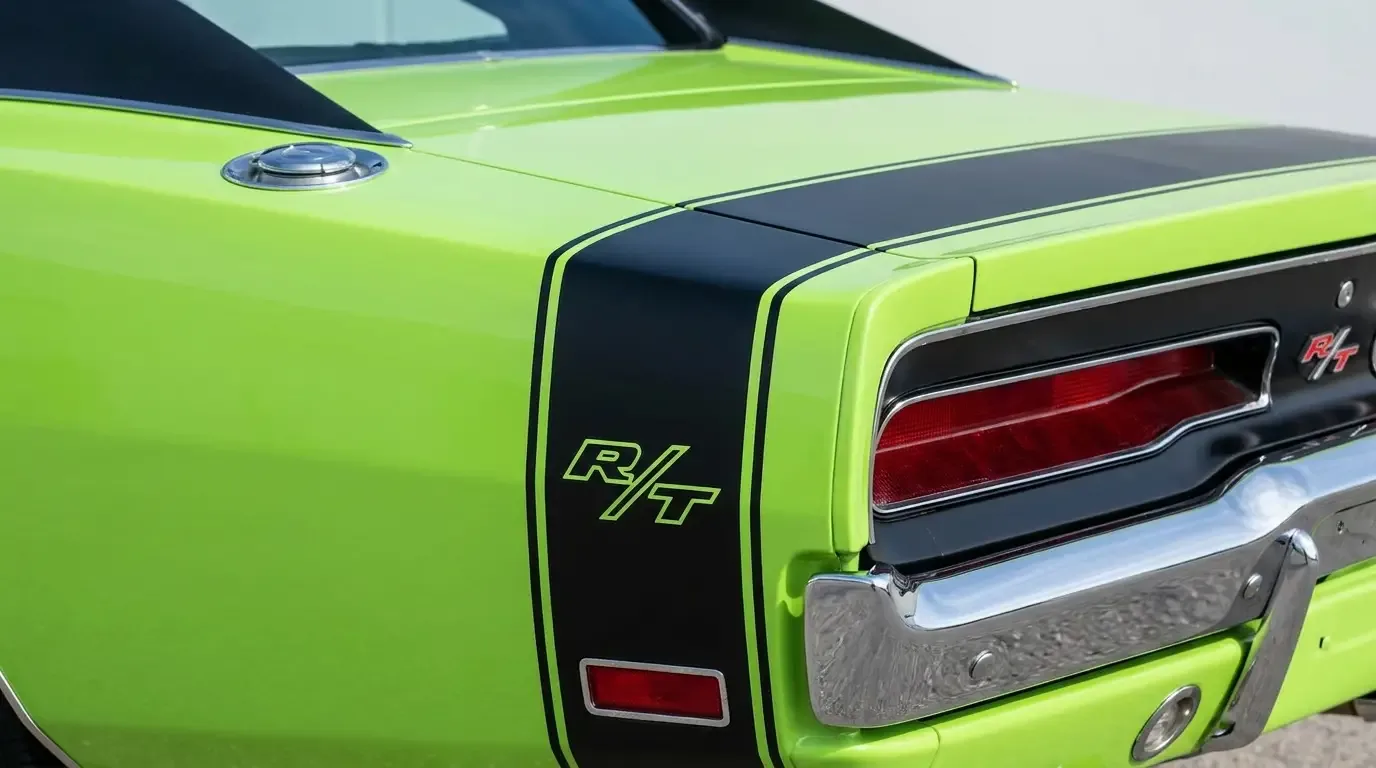 1970 Dodge Charger R/T - revised bumblebee tail stripe detail