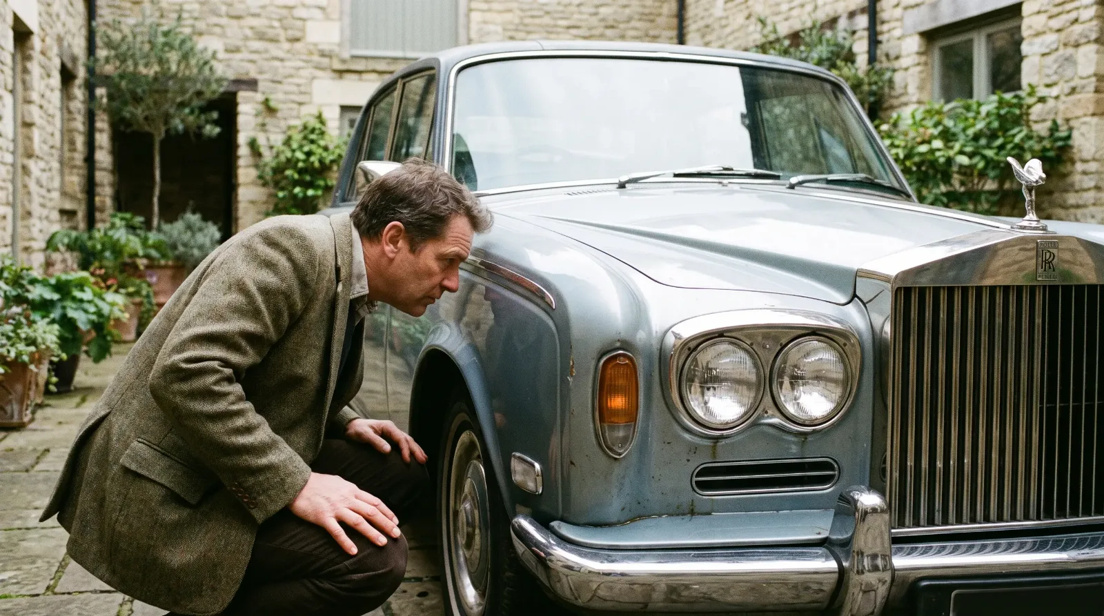 How to Buy a Classic Luxury Car: The Complete Guide