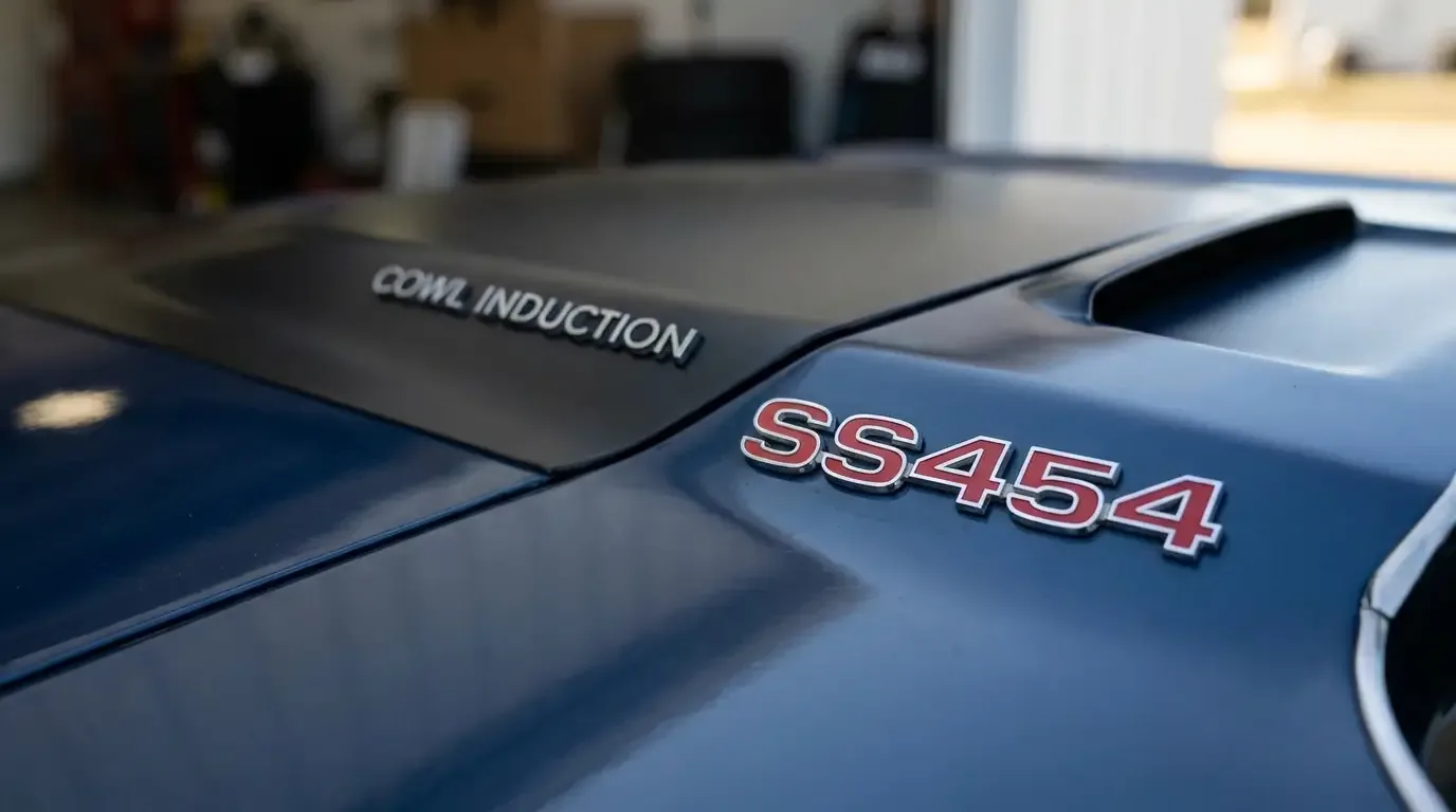 1970 Chevrolet Chevelle SS454 β badge and cowl induction hood detail