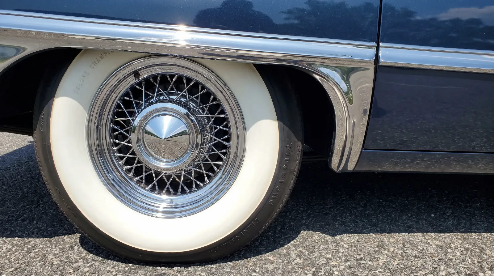 Whitewalls and Chrome: The Visual Language of Land Yacht Status