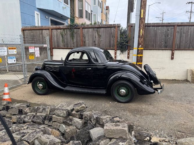 1935 Ford Model 48