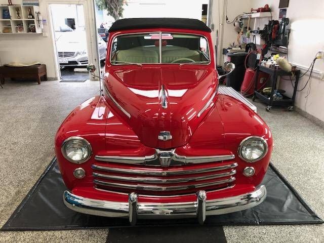 1947 Ford Deluxe