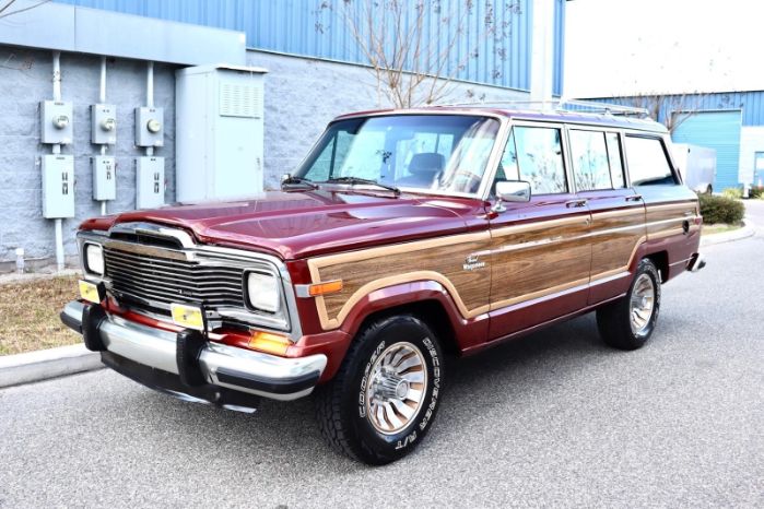 1985 Jeep Grand Wagoneer