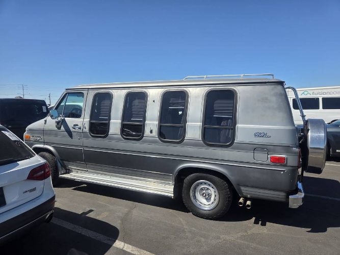 1988 Chevrolet G-Series Van