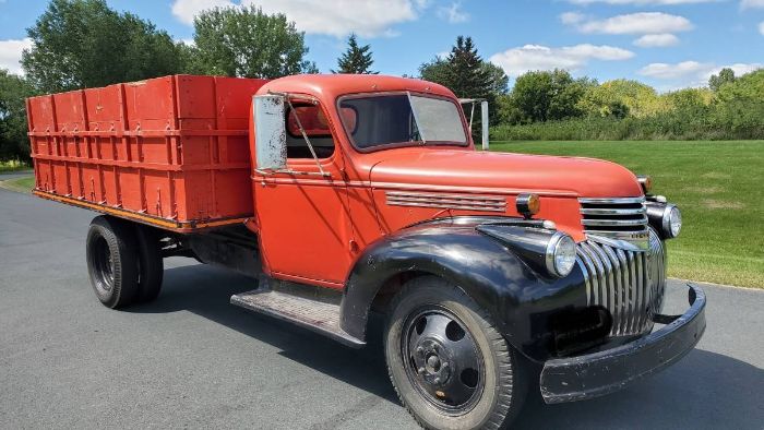 1946 Chevrolet 6400