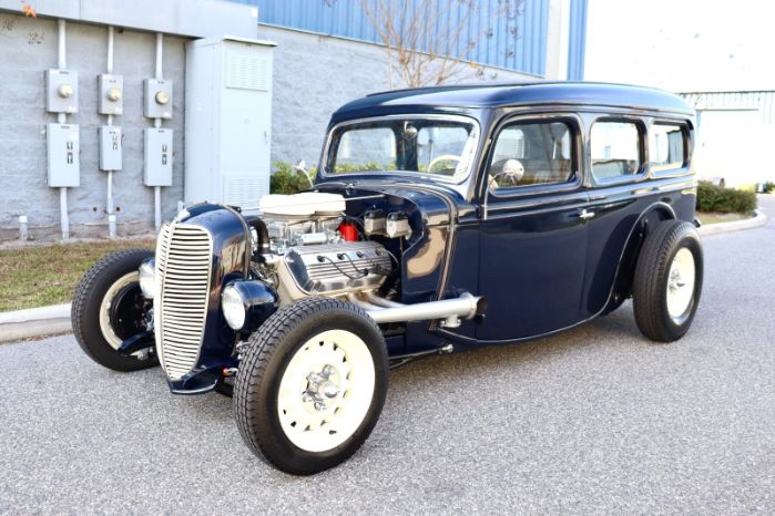 1935 Ford Model 48