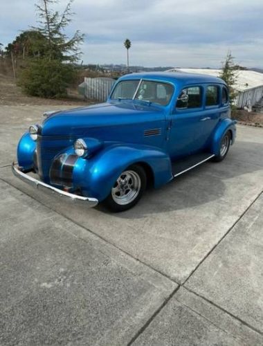 1939 Pontiac Streamliner