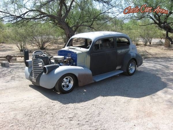 1938 Oldsmobile Humpback