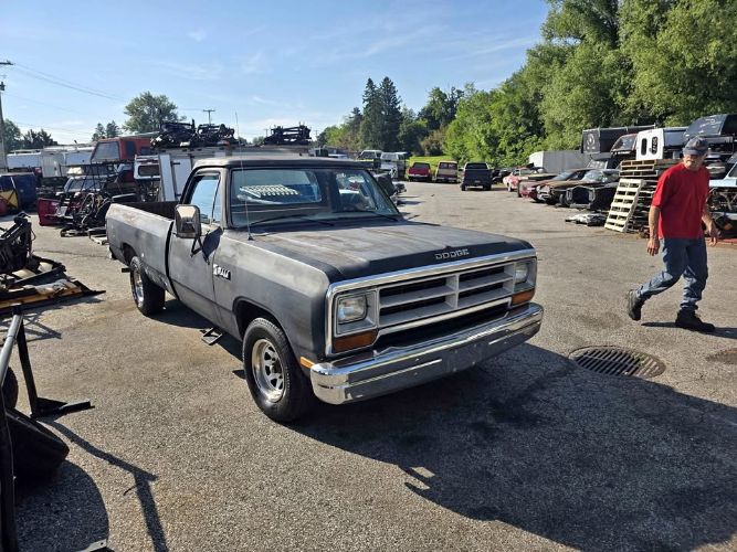 1986 Dodge Ram