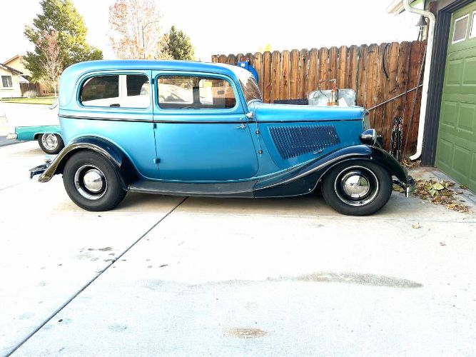 1933 Ford Model 40