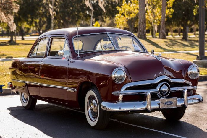 1949 Ford Custom Deluxe