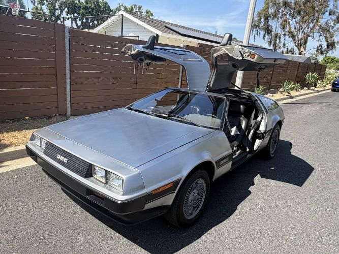 1981 DeLorean DMC-12