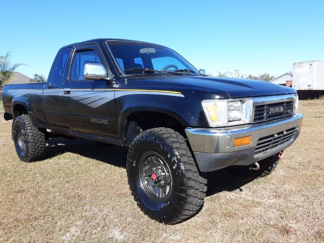 1990 Toyota SR5