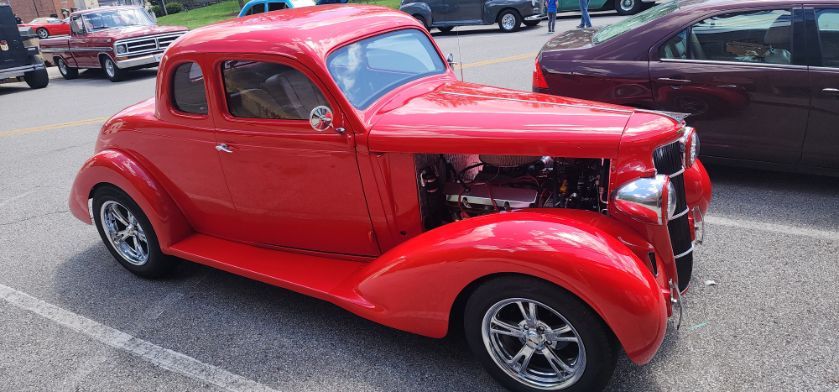 1935 Dodge Deluxe