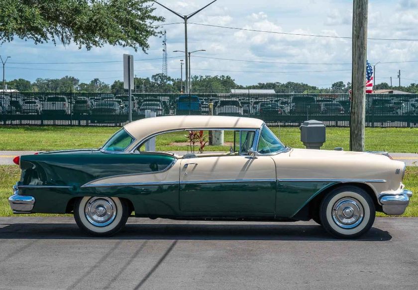 1955 Oldsmobile Rocket 88