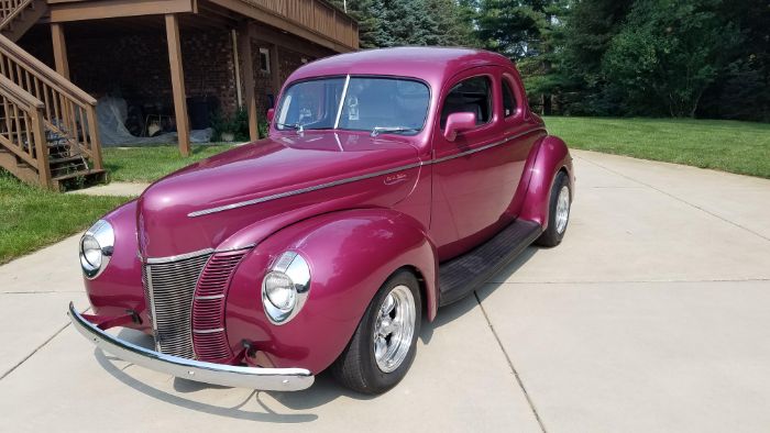1940 Ford Deluxe