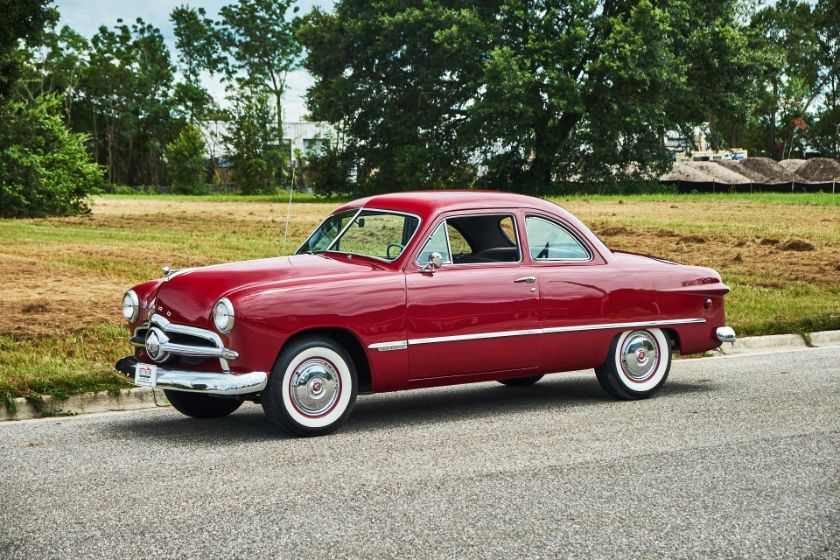 1949 Ford Custom Deluxe