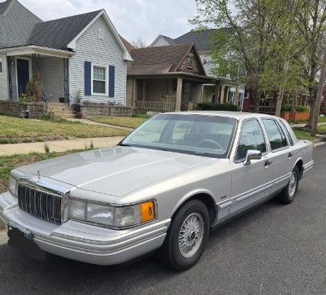 1992 Lincoln Town Car