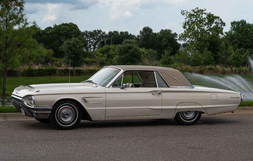 1965 Ford Thunderbird