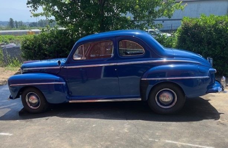1948 Ford Deluxe
