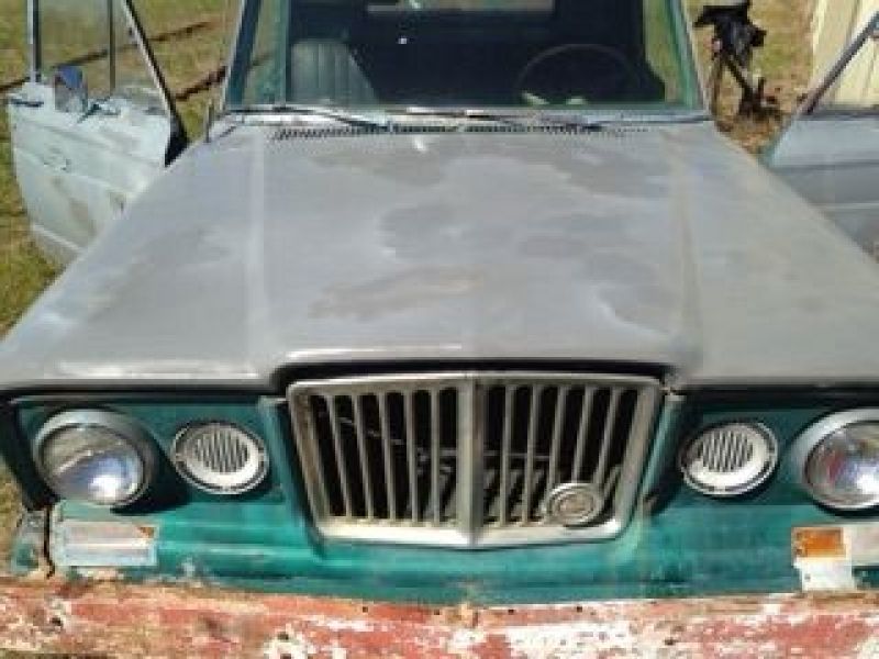 1965 Jeep J-200