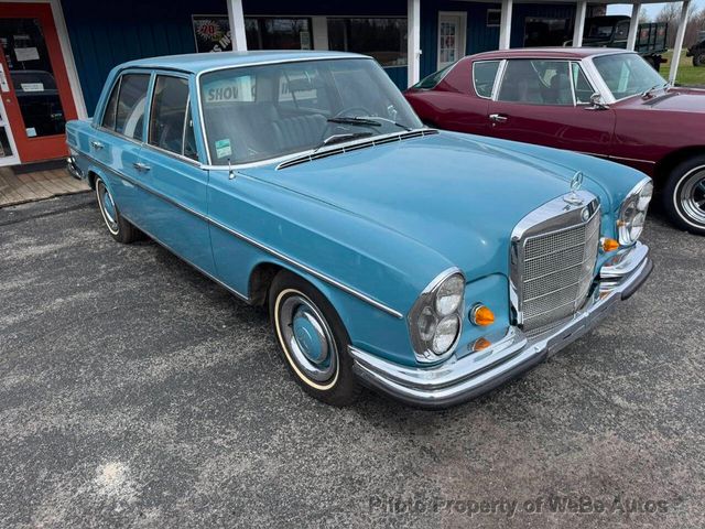 1967 Mercedes-Benz 250