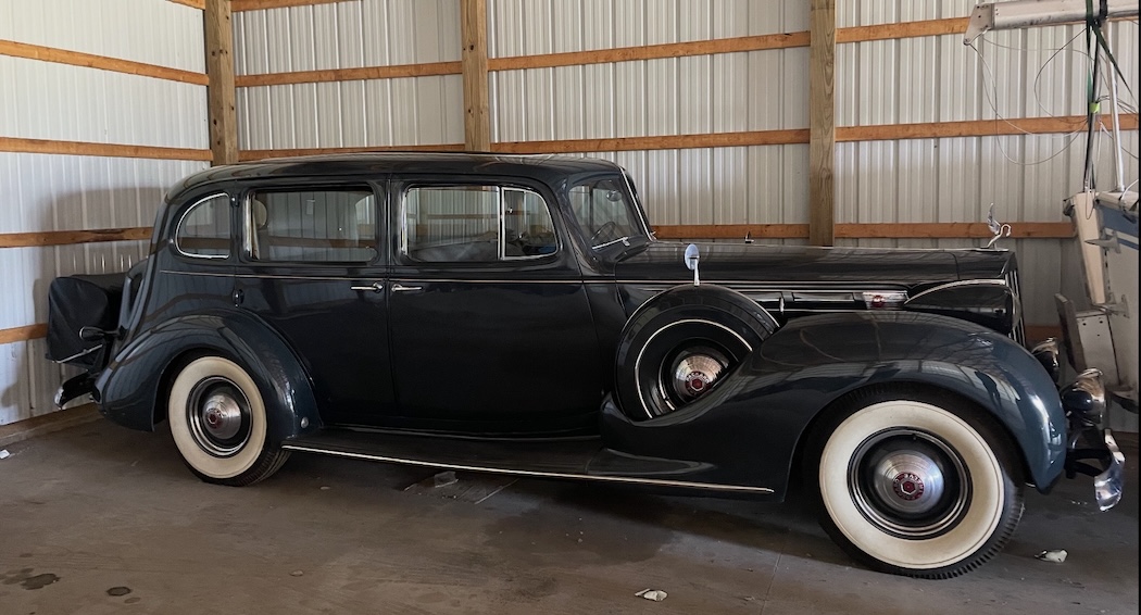 1939 Packard Eight