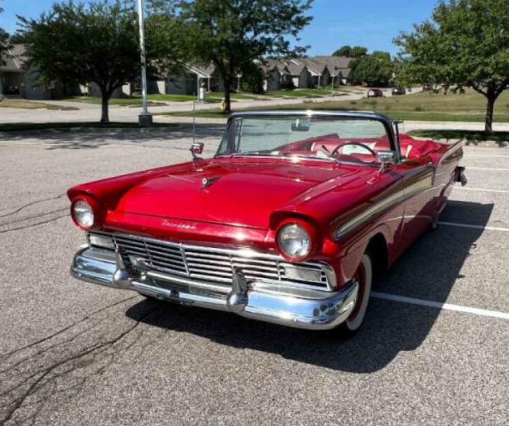 1957 Ford Fairlane 500