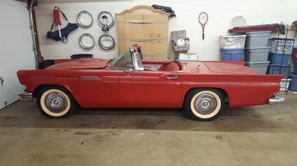 1957 Ford Thunderbird