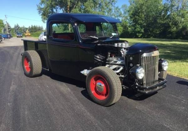 1940 Ford Deluxe
