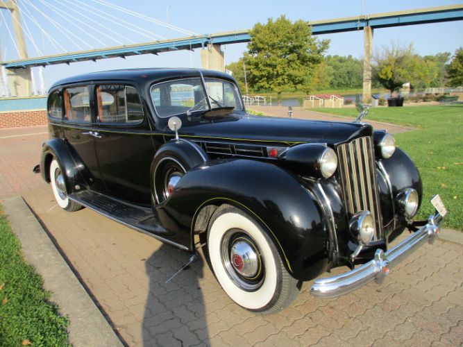 1939 Packard 1708