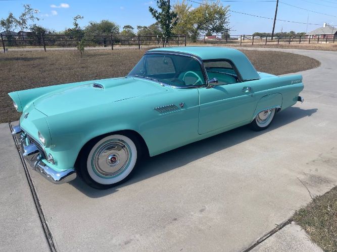1955 Ford Thunderbird
