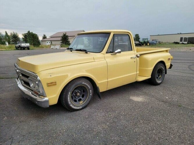 1972 GMC Suburban