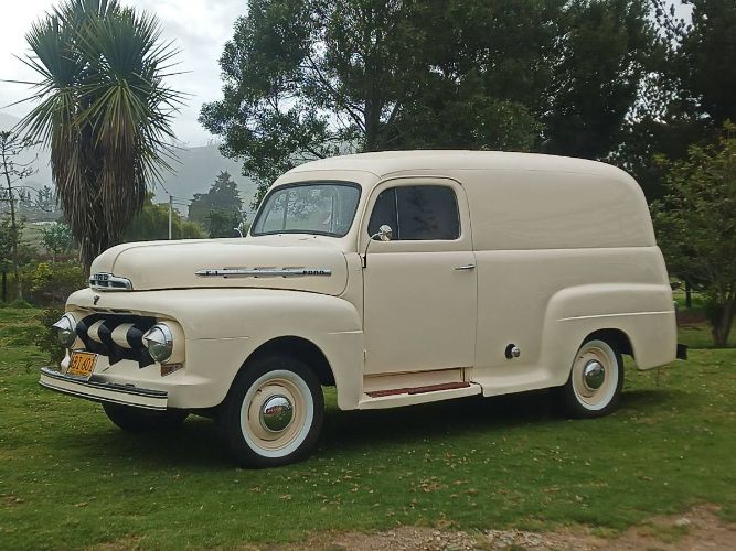 1951 Ford F-1