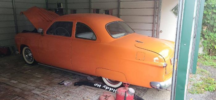 1949 Ford Custom Deluxe