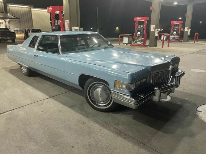 1975 Cadillac Coupe DeVille