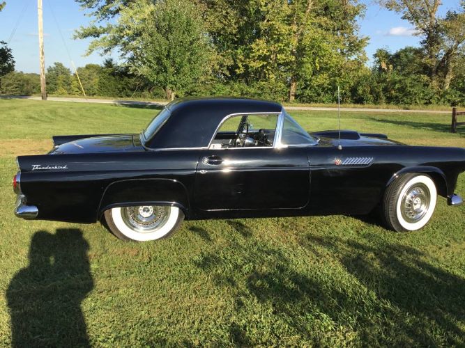 1955 Ford Thunderbird