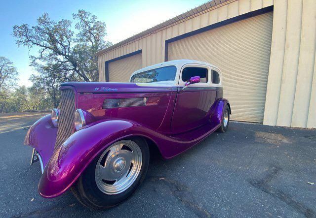 1933 Ford Victoria