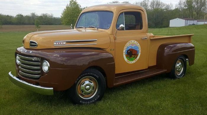 1949 Ford F1