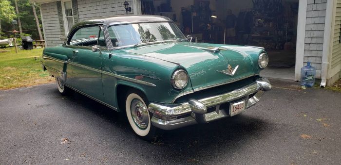 1954 Lincoln Capri