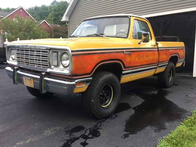 1977 Dodge Power Wagon