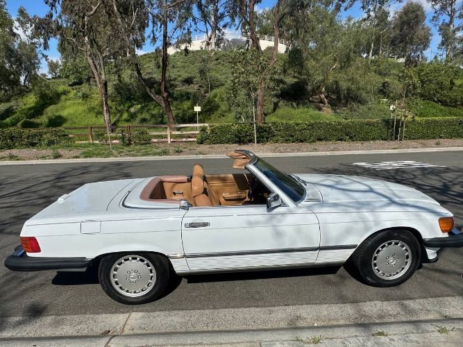 1988 Mercedes-Benz 560 SL