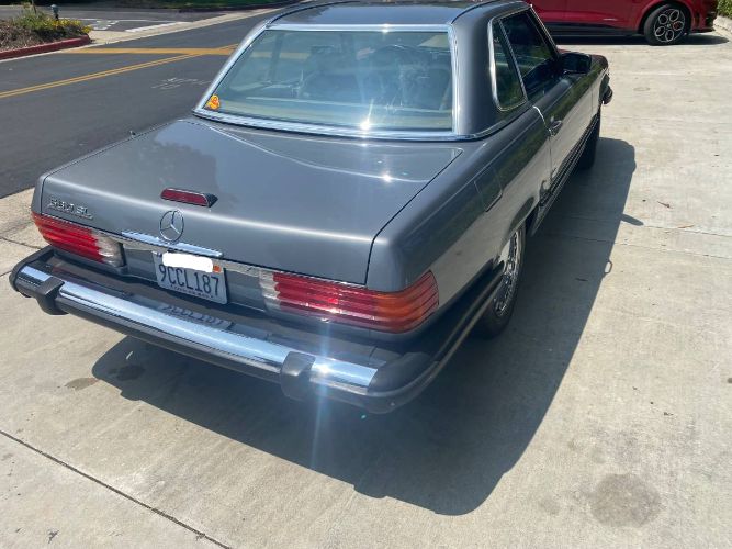 1988 Mercedes-Benz 560 SL